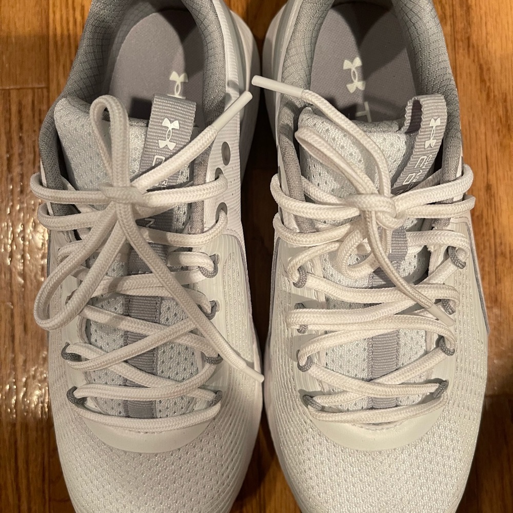 UNDER ARMOUR UA CHARGED COMMIT TR 3 TRAINING SHOES SZ 8 WHITE